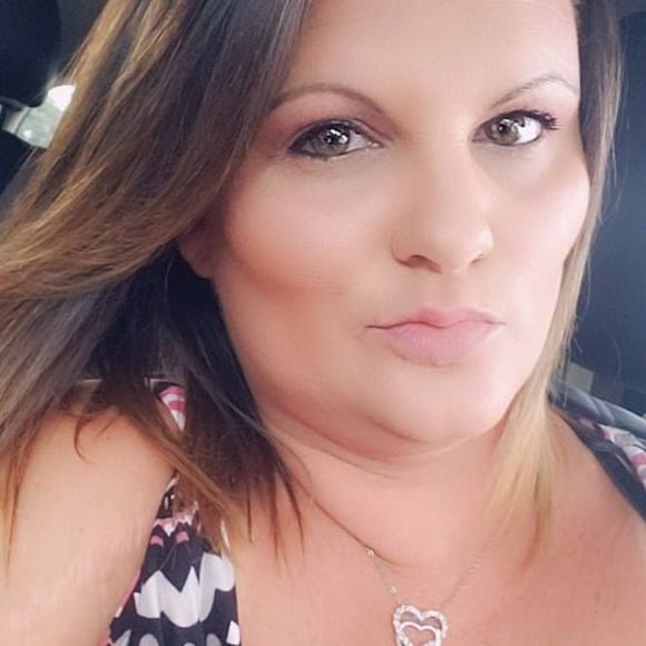 Meet your Posher, Tina - Picture 1 of 1